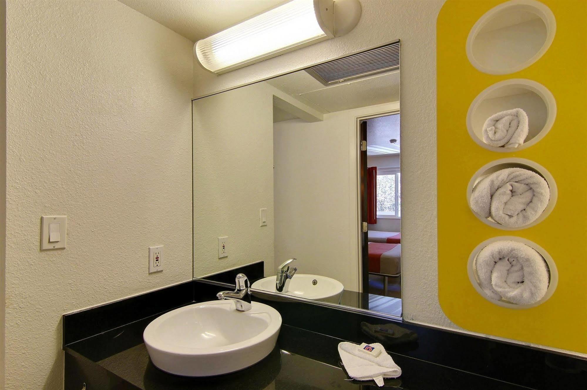 Motel 6-Carpinteria, Ca - Santa Barbara - South מראה חיצוני תמונה